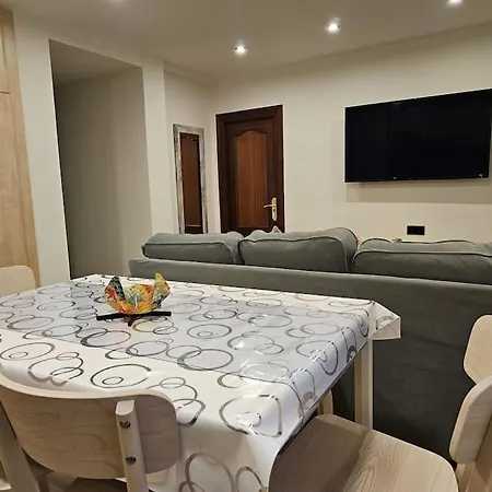 R2R - Apartamento Moderno De 3 Dormitorios - 1A111 Appartamento Gijón