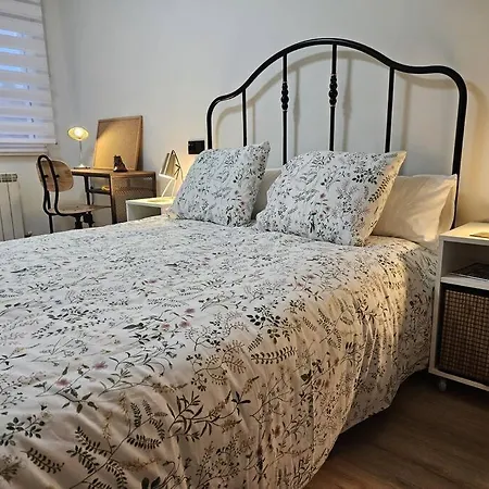R2R - Apartamento Moderno De 3 Dormitorios - 1A111 *