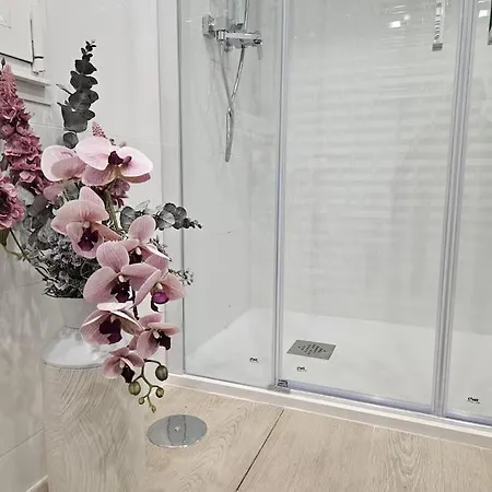 R2R - Apartamento Moderno De 3 Dormitorios - 1A111 Appartamento