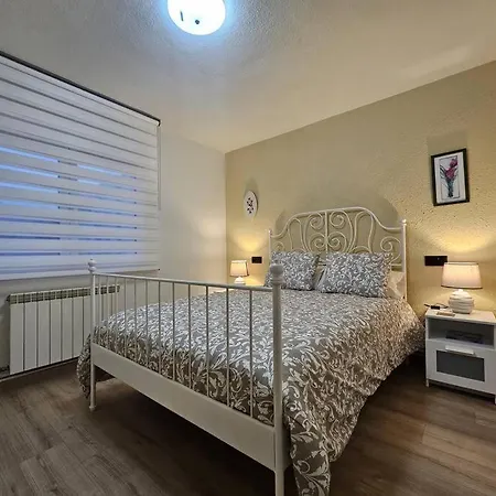 Apartment 1a111 Moderno De 3 Dormitorios. *