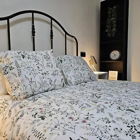 R2R - Apartamento Moderno De 3 Dormitorios - 1A111 *